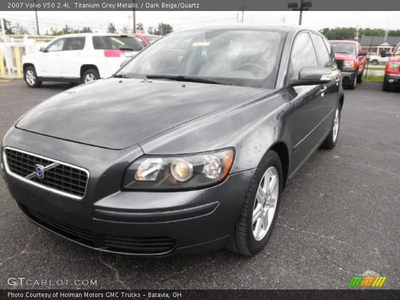 Titanium Grey Metallic / Dark Beige/Quartz 2007 Volvo V50 2.4i