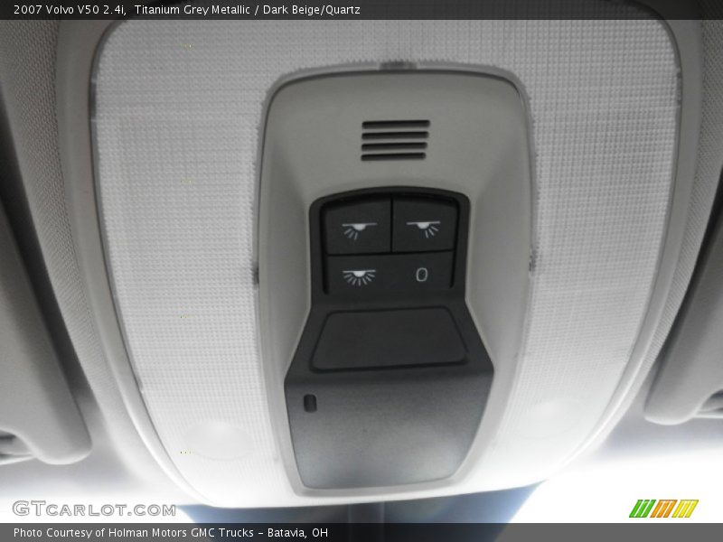 Titanium Grey Metallic / Dark Beige/Quartz 2007 Volvo V50 2.4i