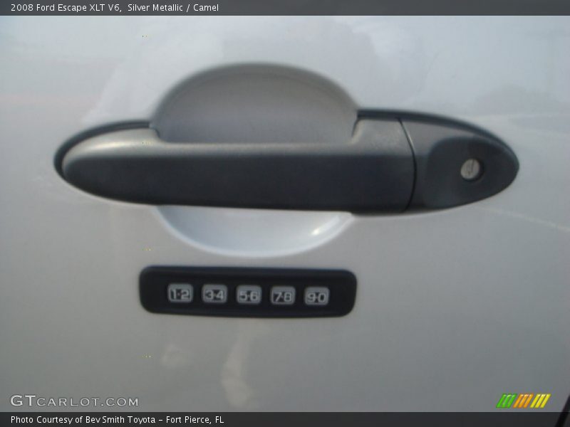 Silver Metallic / Camel 2008 Ford Escape XLT V6
