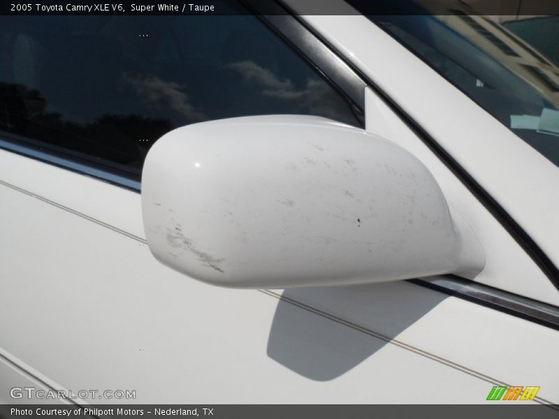 Super White / Taupe 2005 Toyota Camry XLE V6