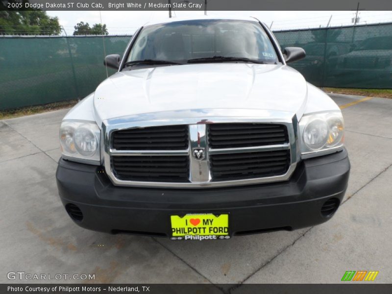 Bright White / Medium Slate Gray 2005 Dodge Dakota ST Club Cab