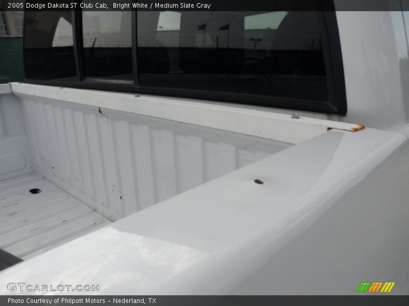 Bright White / Medium Slate Gray 2005 Dodge Dakota ST Club Cab