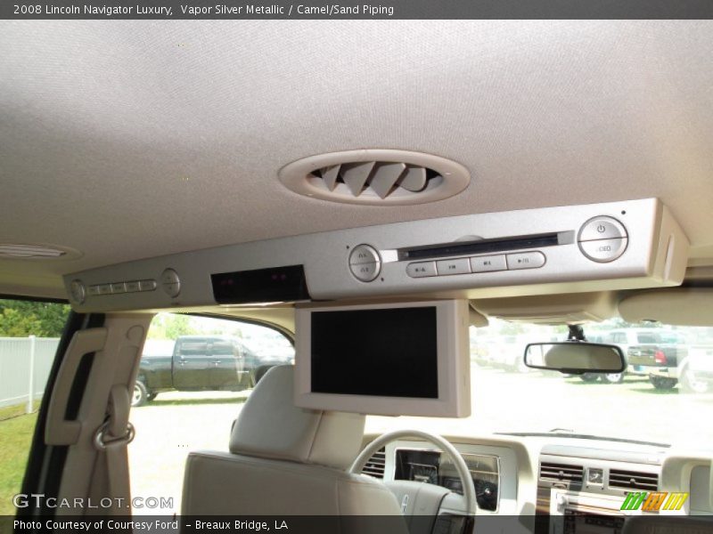 Vapor Silver Metallic / Camel/Sand Piping 2008 Lincoln Navigator Luxury