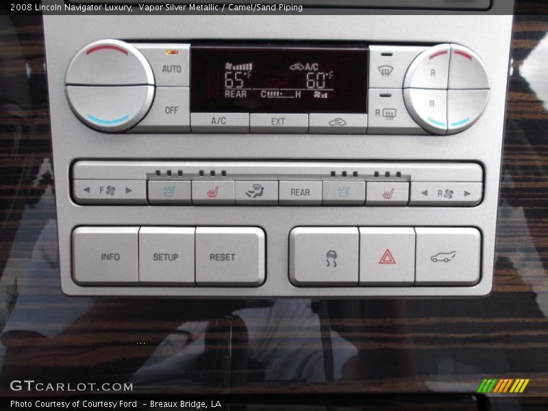 Vapor Silver Metallic / Camel/Sand Piping 2008 Lincoln Navigator Luxury