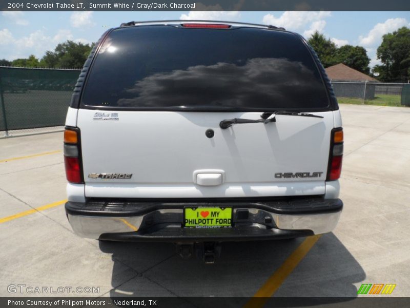 Summit White / Gray/Dark Charcoal 2004 Chevrolet Tahoe LT