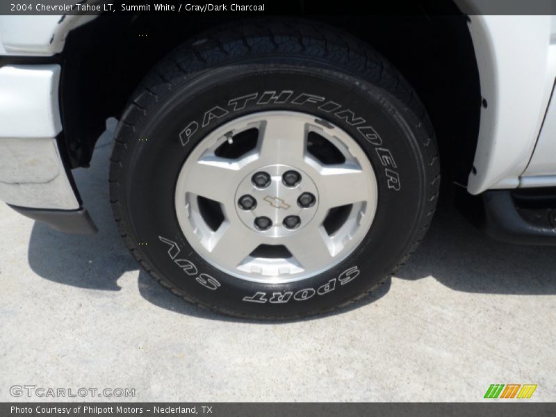 Summit White / Gray/Dark Charcoal 2004 Chevrolet Tahoe LT