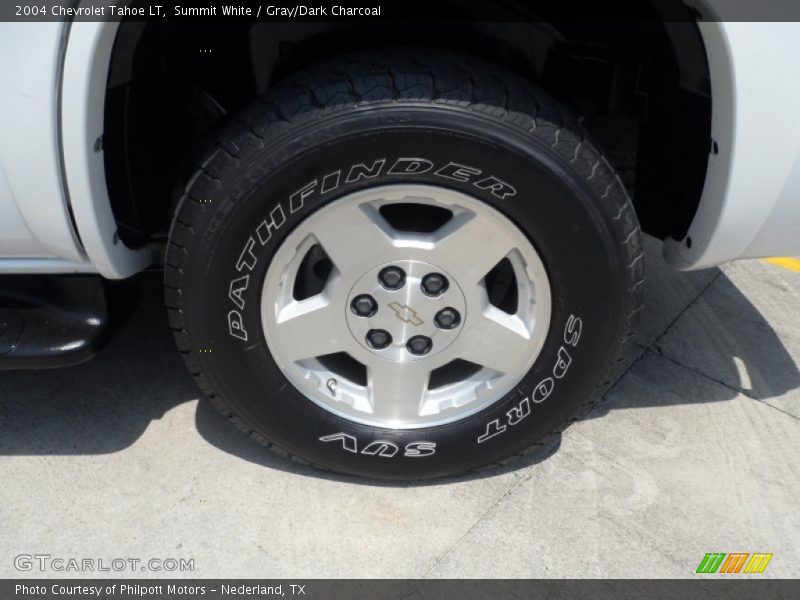 Summit White / Gray/Dark Charcoal 2004 Chevrolet Tahoe LT