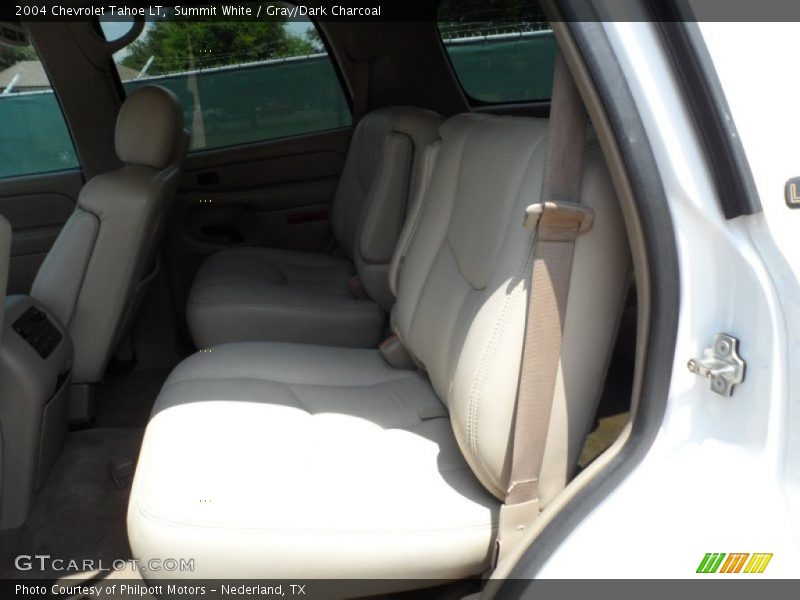 Summit White / Gray/Dark Charcoal 2004 Chevrolet Tahoe LT