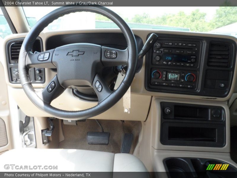 Summit White / Gray/Dark Charcoal 2004 Chevrolet Tahoe LT