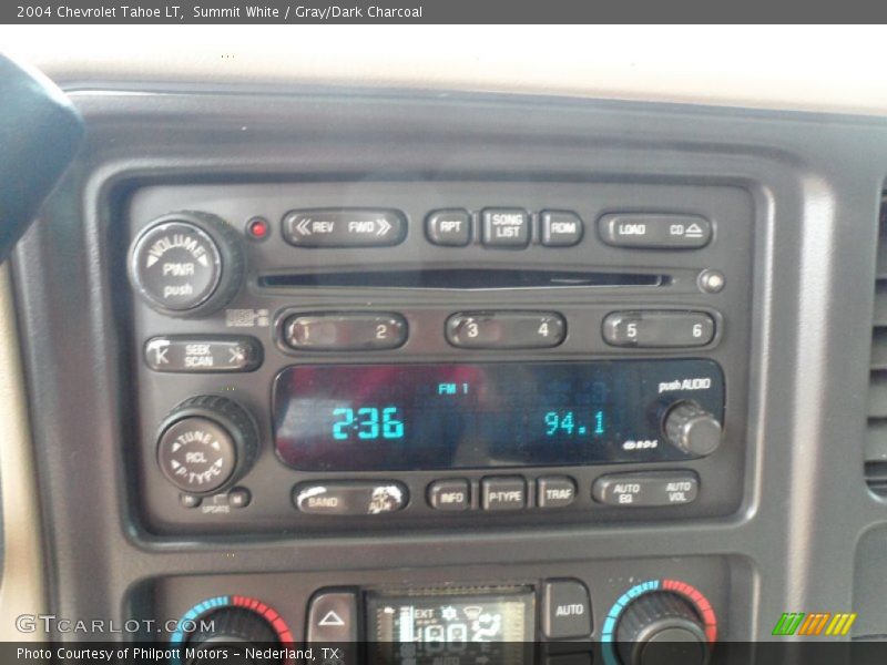 Summit White / Gray/Dark Charcoal 2004 Chevrolet Tahoe LT
