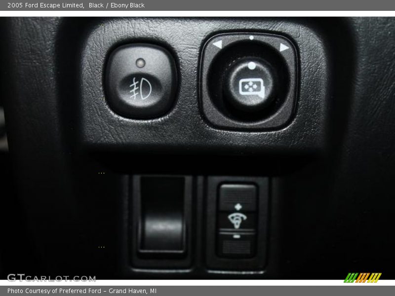 Black / Ebony Black 2005 Ford Escape Limited