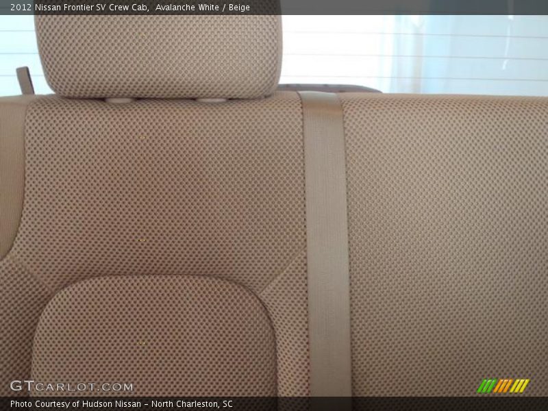 Avalanche White / Beige 2012 Nissan Frontier SV Crew Cab