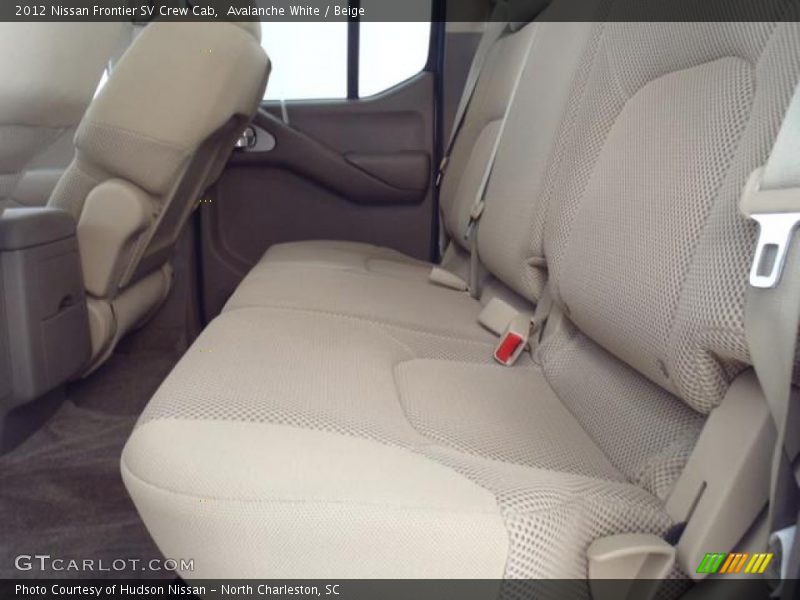 Avalanche White / Beige 2012 Nissan Frontier SV Crew Cab
