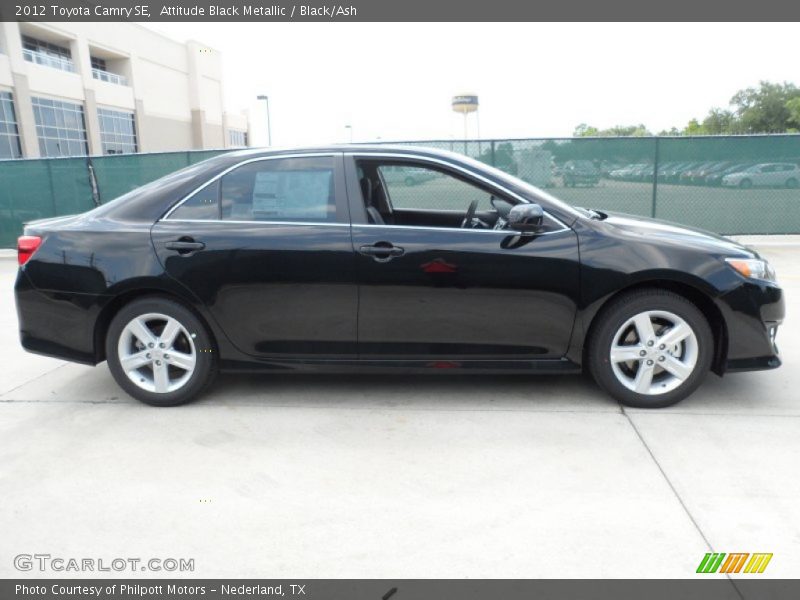 Attitude Black Metallic / Black/Ash 2012 Toyota Camry SE