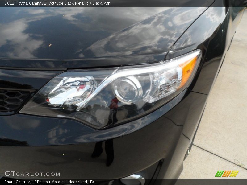Attitude Black Metallic / Black/Ash 2012 Toyota Camry SE