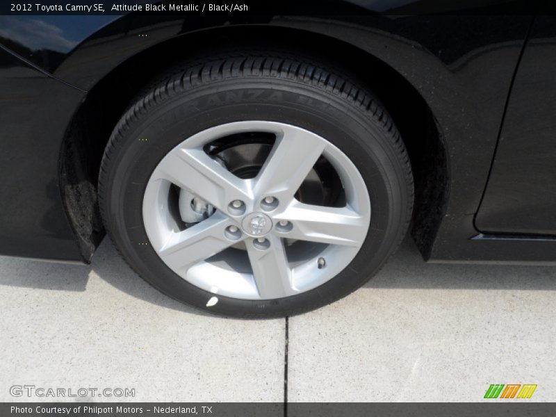 Attitude Black Metallic / Black/Ash 2012 Toyota Camry SE