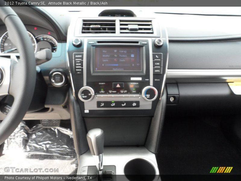 Attitude Black Metallic / Black/Ash 2012 Toyota Camry SE