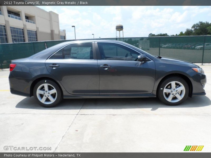 Magnetic Gray Metallic / Black 2012 Toyota Camry SE