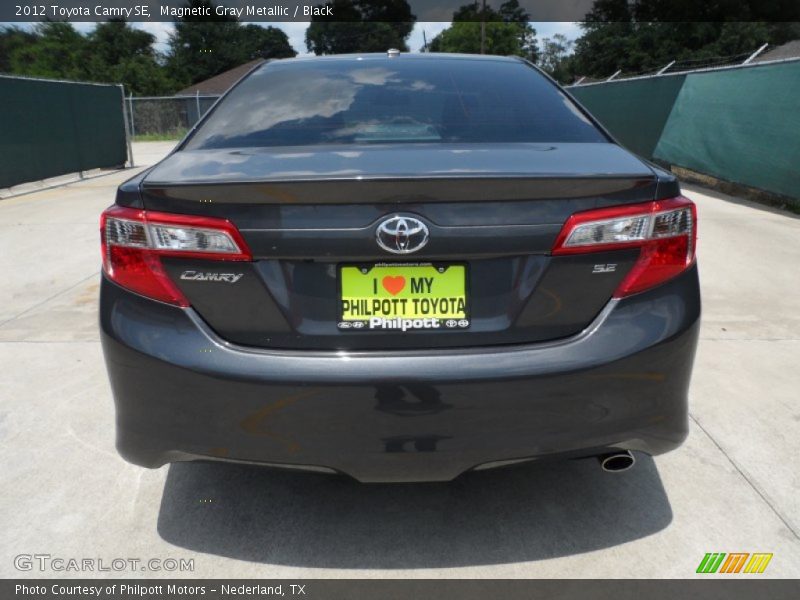 Magnetic Gray Metallic / Black 2012 Toyota Camry SE