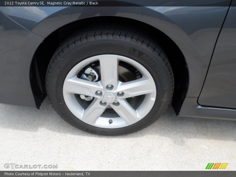 Magnetic Gray Metallic / Black 2012 Toyota Camry SE