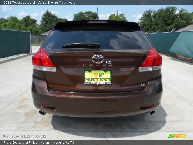 Sunset Bronze Mica / Ivory 2012 Toyota Venza LE