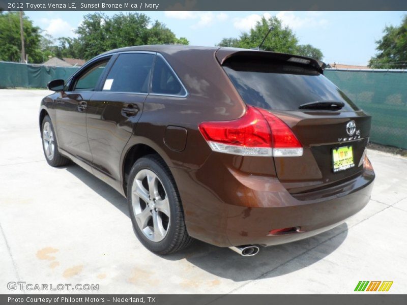 Sunset Bronze Mica / Ivory 2012 Toyota Venza LE
