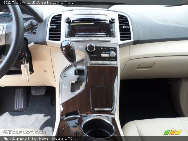 Sunset Bronze Mica / Ivory 2012 Toyota Venza LE
