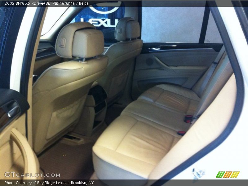 Alpine White / Beige 2009 BMW X5 xDrive48i