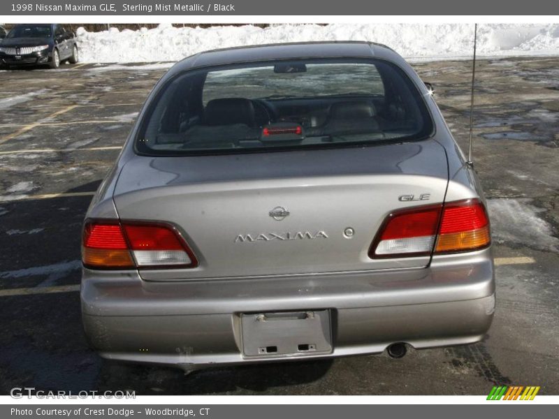 Sterling Mist Metallic / Black 1998 Nissan Maxima GLE