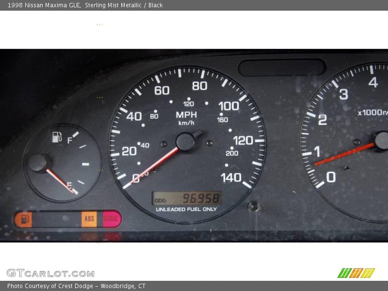 Sterling Mist Metallic / Black 1998 Nissan Maxima GLE