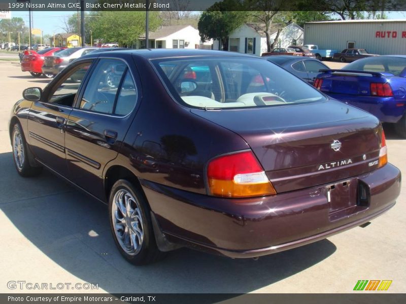 Black Cherry Metallic / Blond 1999 Nissan Altima GXE