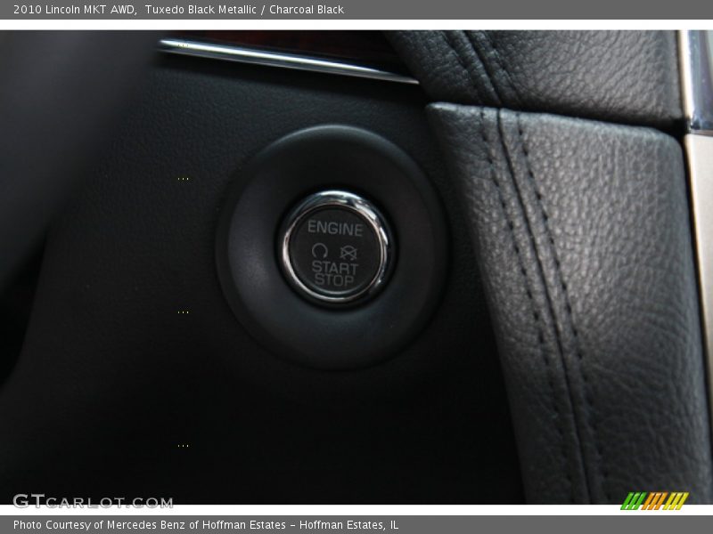 Tuxedo Black Metallic / Charcoal Black 2010 Lincoln MKT AWD