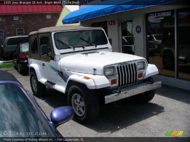 Bright White / Spice Beige 1995 Jeep Wrangler SE 4x4