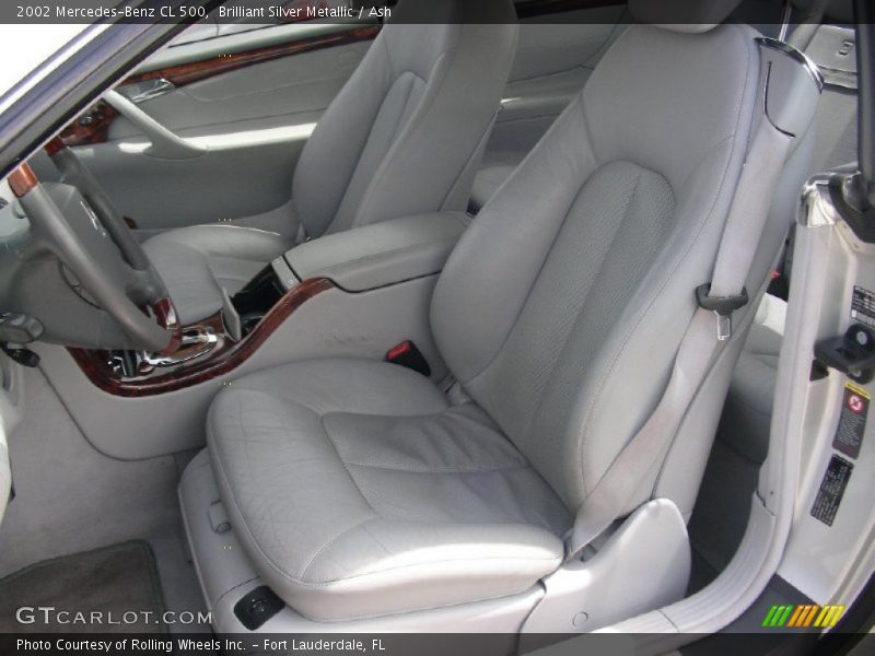 Front Seat of 2002 CL 500