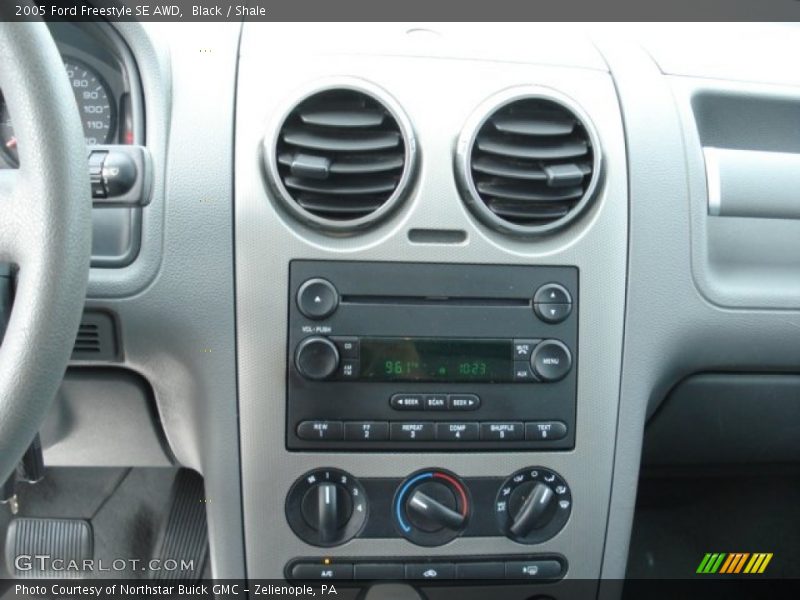 Black / Shale 2005 Ford Freestyle SE AWD