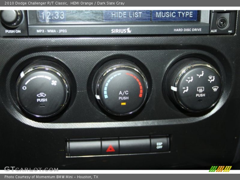 Controls of 2010 Challenger R/T Classic