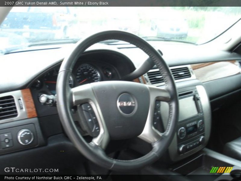 Summit White / Ebony Black 2007 GMC Yukon Denali AWD