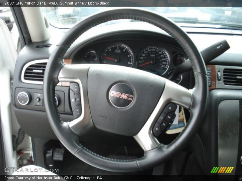 Summit White / Ebony Black 2007 GMC Yukon Denali AWD