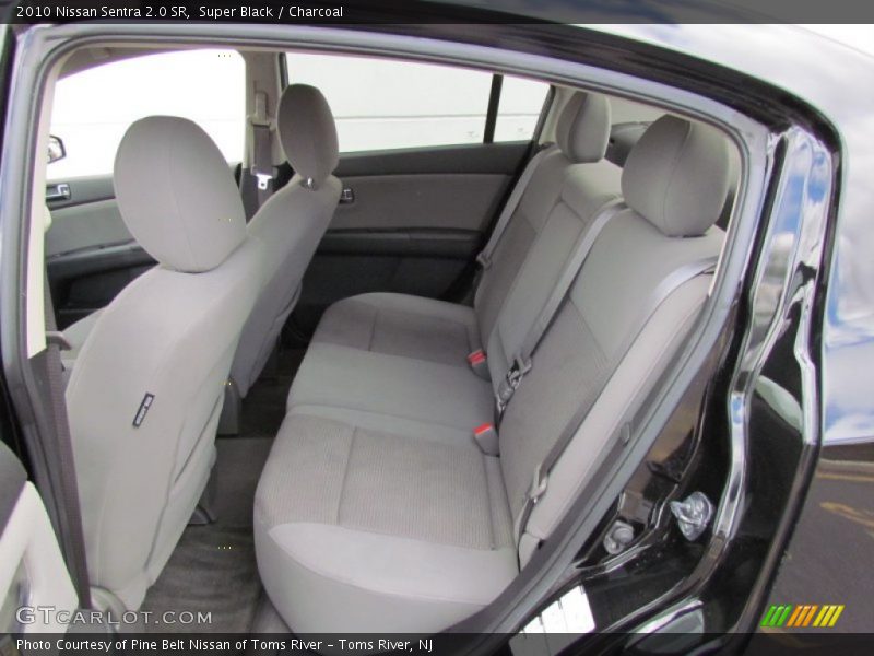Super Black / Charcoal 2010 Nissan Sentra 2.0 SR