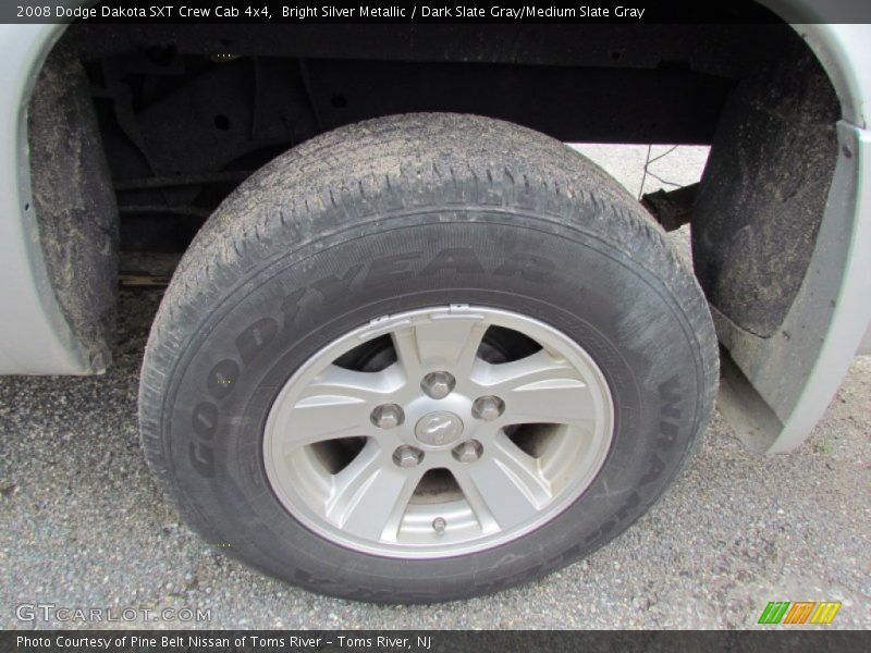 Bright Silver Metallic / Dark Slate Gray/Medium Slate Gray 2008 Dodge Dakota SXT Crew Cab 4x4