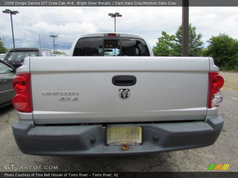 Bright Silver Metallic / Dark Slate Gray/Medium Slate Gray 2008 Dodge Dakota SXT Crew Cab 4x4