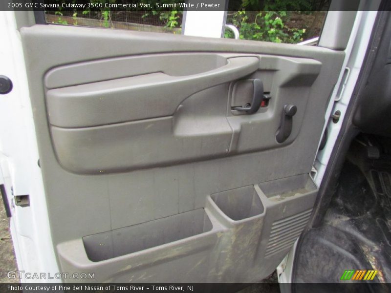 Summit White / Pewter 2005 GMC Savana Cutaway 3500 Commercial Van