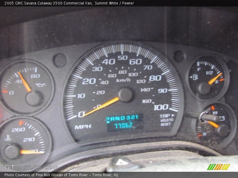 Summit White / Pewter 2005 GMC Savana Cutaway 3500 Commercial Van