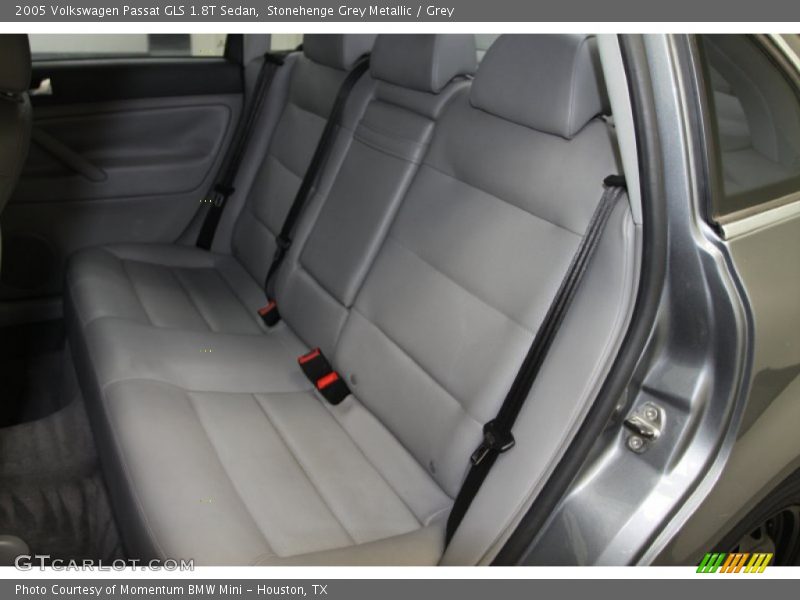 Stonehenge Grey Metallic / Grey 2005 Volkswagen Passat GLS 1.8T Sedan