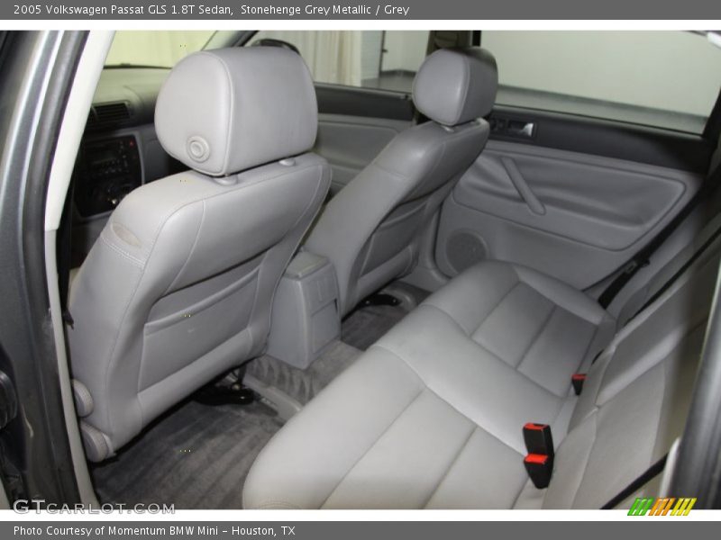 Stonehenge Grey Metallic / Grey 2005 Volkswagen Passat GLS 1.8T Sedan