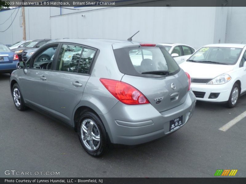 Brillant Silver / Charcoal 2009 Nissan Versa 1.8 S Hatchback