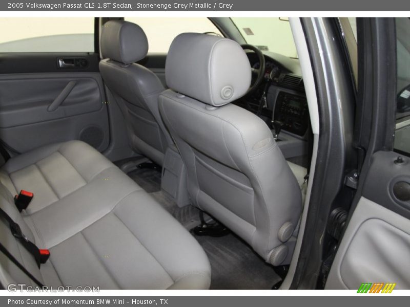 Stonehenge Grey Metallic / Grey 2005 Volkswagen Passat GLS 1.8T Sedan