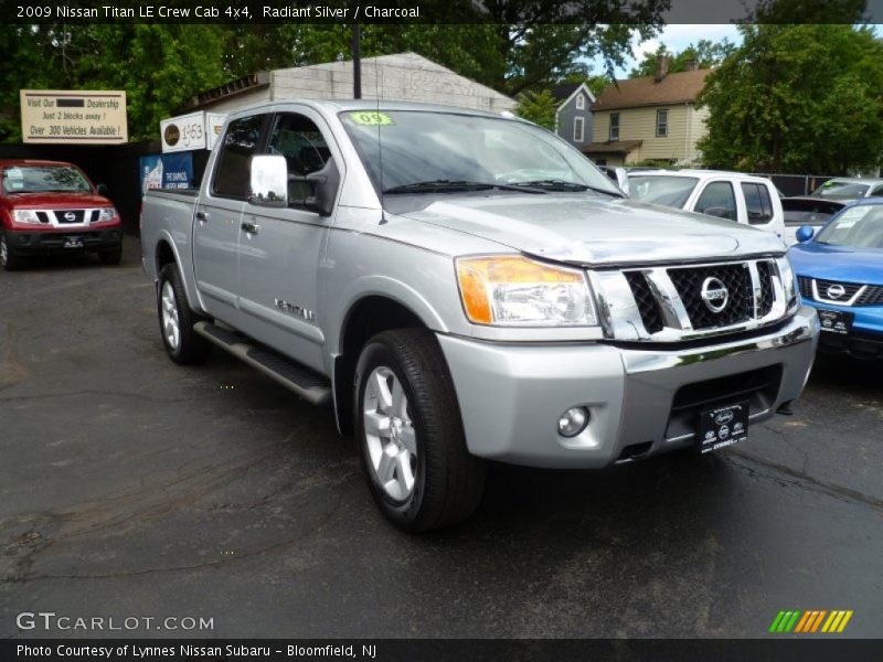 Radiant Silver / Charcoal 2009 Nissan Titan LE Crew Cab 4x4