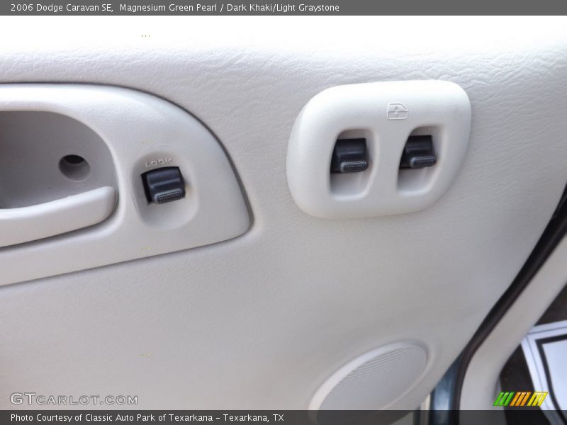 Magnesium Green Pearl / Dark Khaki/Light Graystone 2006 Dodge Caravan SE