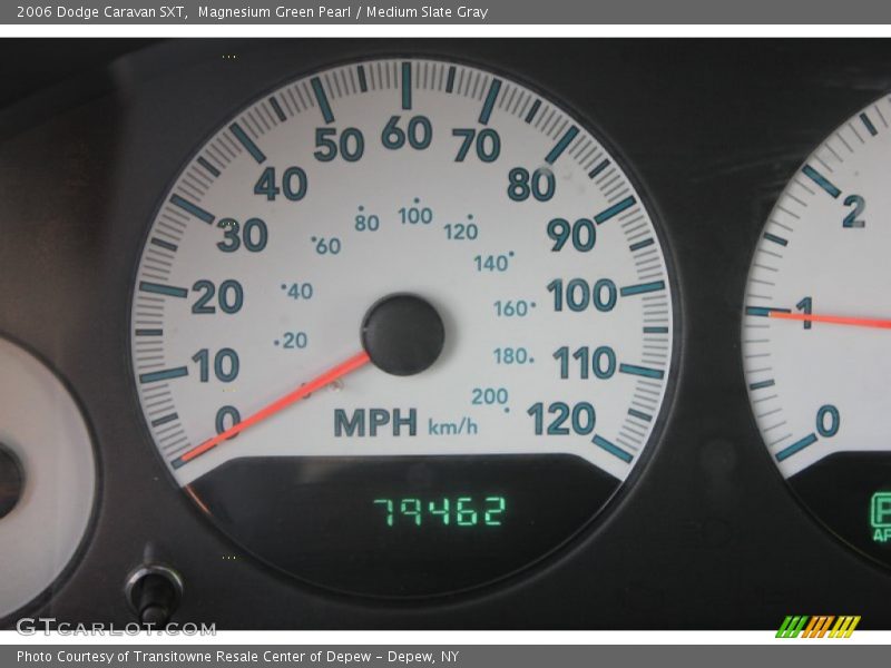 Magnesium Green Pearl / Medium Slate Gray 2006 Dodge Caravan SXT